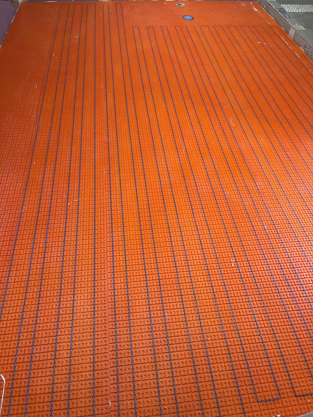 Floor heating cable installation